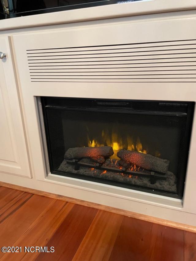 1104 Raleigh Rd Parkway West Wilson, NC 27896 - Photo 17 of 51 Remote Electric Fireplace