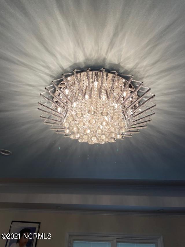 1104 Raleigh Rd Parkway West Wilson, NC 27896 - Photo 18 of 51 Family Room Light Fixture
