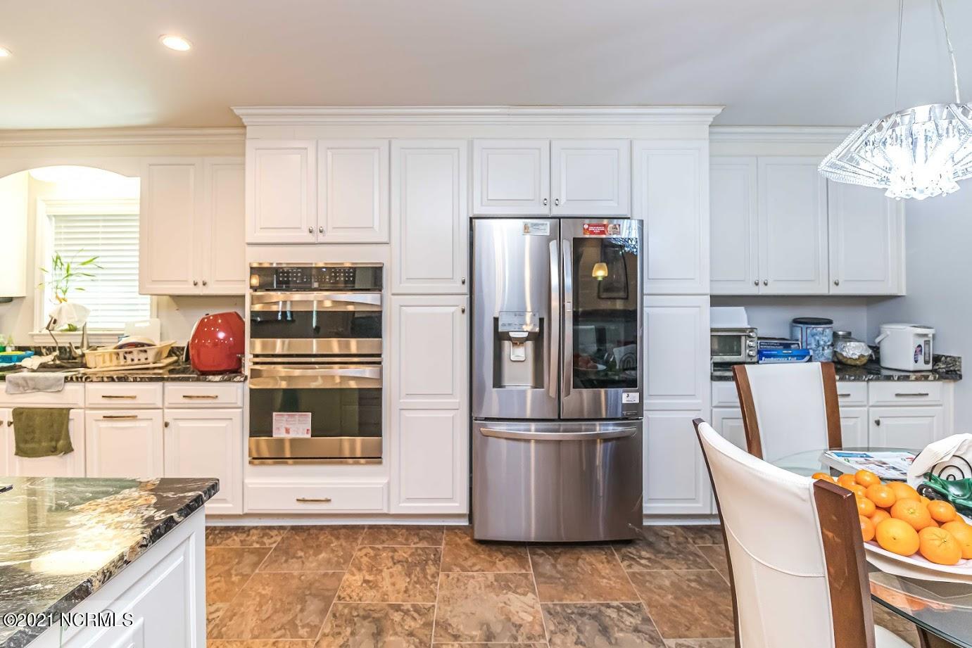 1104 Raleigh Rd Parkway West Wilson, NC 27896 - Photo 22 of 51 1104 Raleigh Kitchen 3