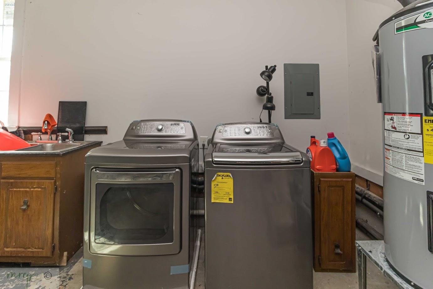 1104 Raleigh Rd Parkway West Wilson, NC 27896 - Photo 50 of 51 1104 Raleigh Garage Washer Dryer