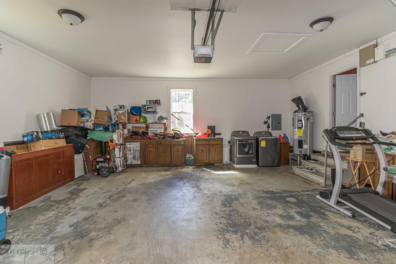 1104 Raleigh Rd Parkway West Wilson, NC 27896 - Photo 51 of 51 1104 Raleigh Garage