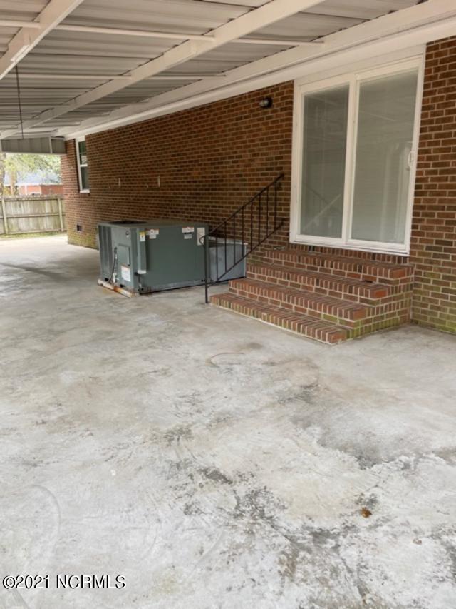 1104 Raleigh Rd Parkway West Wilson, NC 27896 - Photo 6 of 51 Back Patio