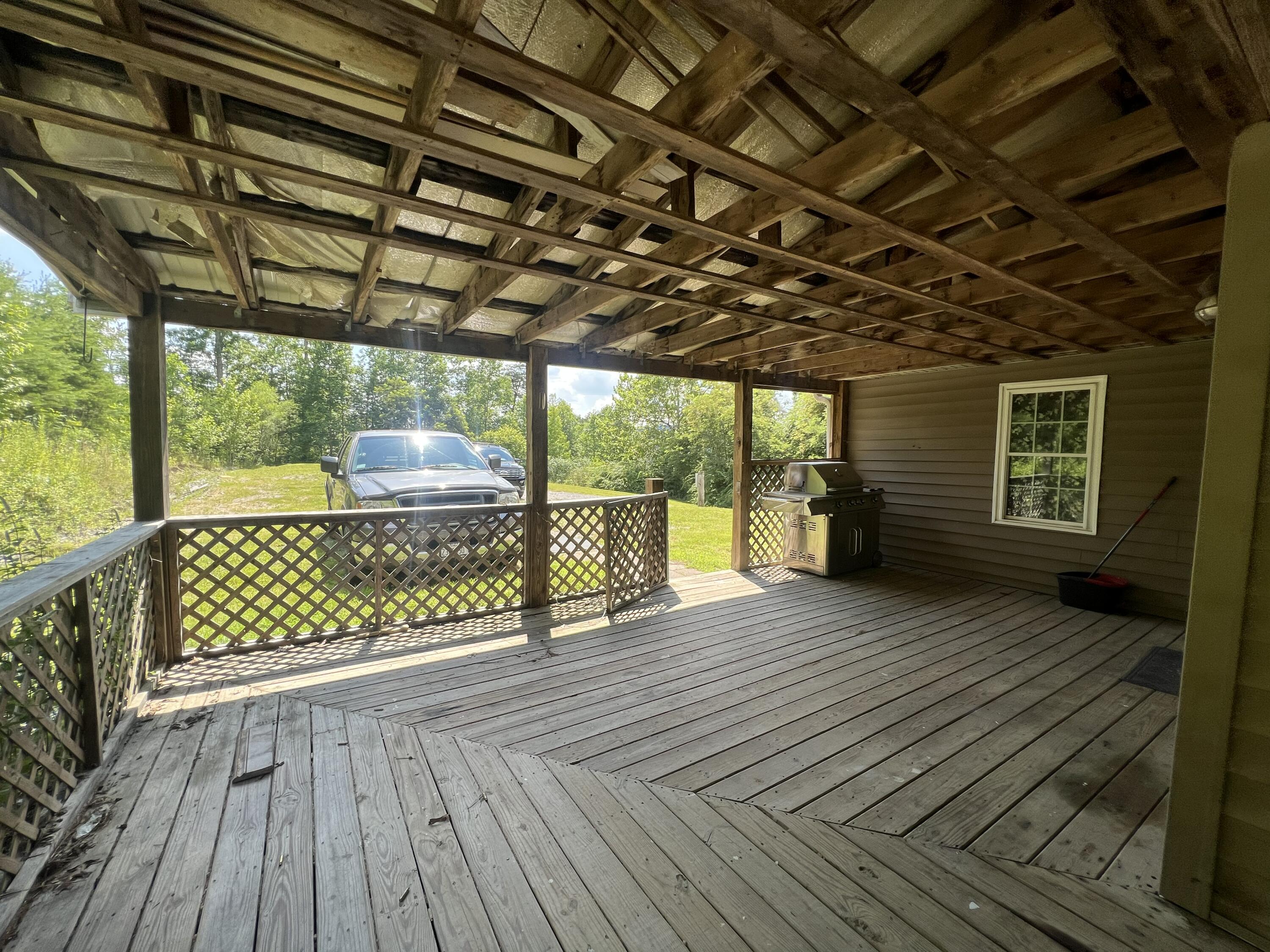 1777 Calico Road Berea, KY 40403 - Photo 7 of 51 C4AD7BA4-40BA-42E3-9E85-A117E7B39C19
