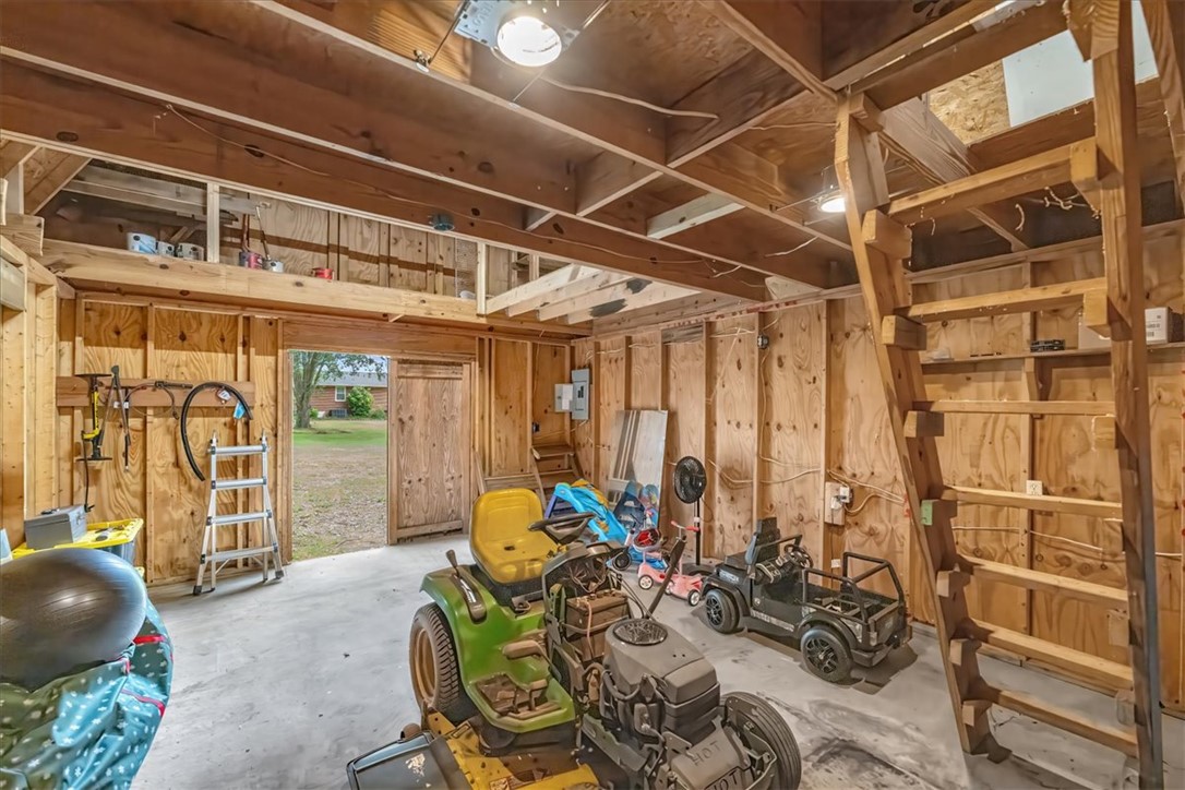 2730 Lebanon Road Pendleton, SC 29670 - Photo 34 of 48