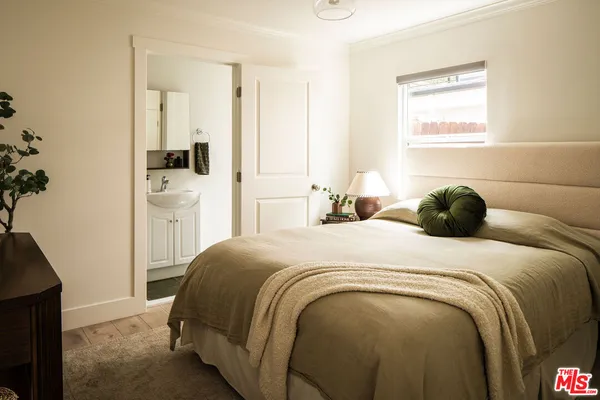 $1,250,000 | 2354 Landa Street, Los Angeles, CA 90039