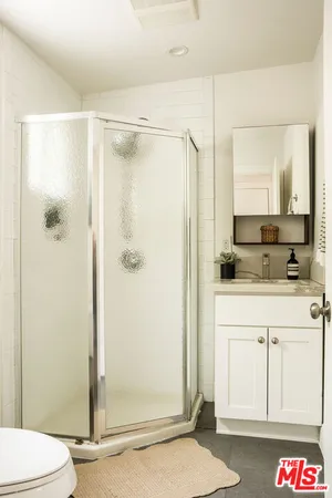 $1,250,000 | 2354 Landa Street, Los Angeles, CA 90039