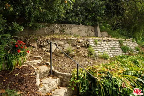 $1,250,000 | 2354 Landa Street, Los Angeles, CA 90039