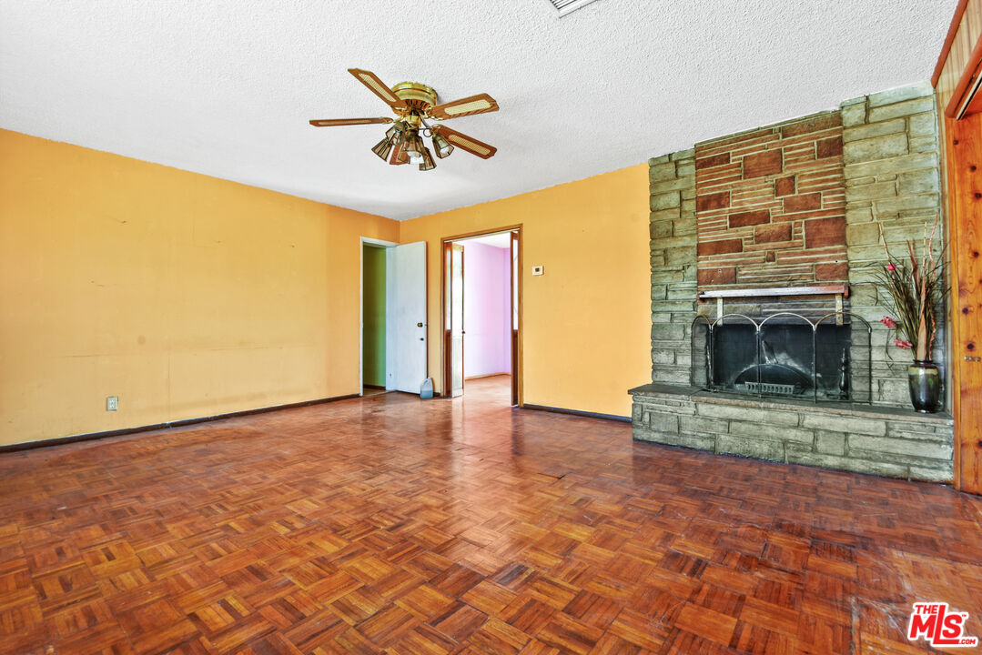 10584 Gramercy Place Riverside, CA 92505 - Photo 12 of 28