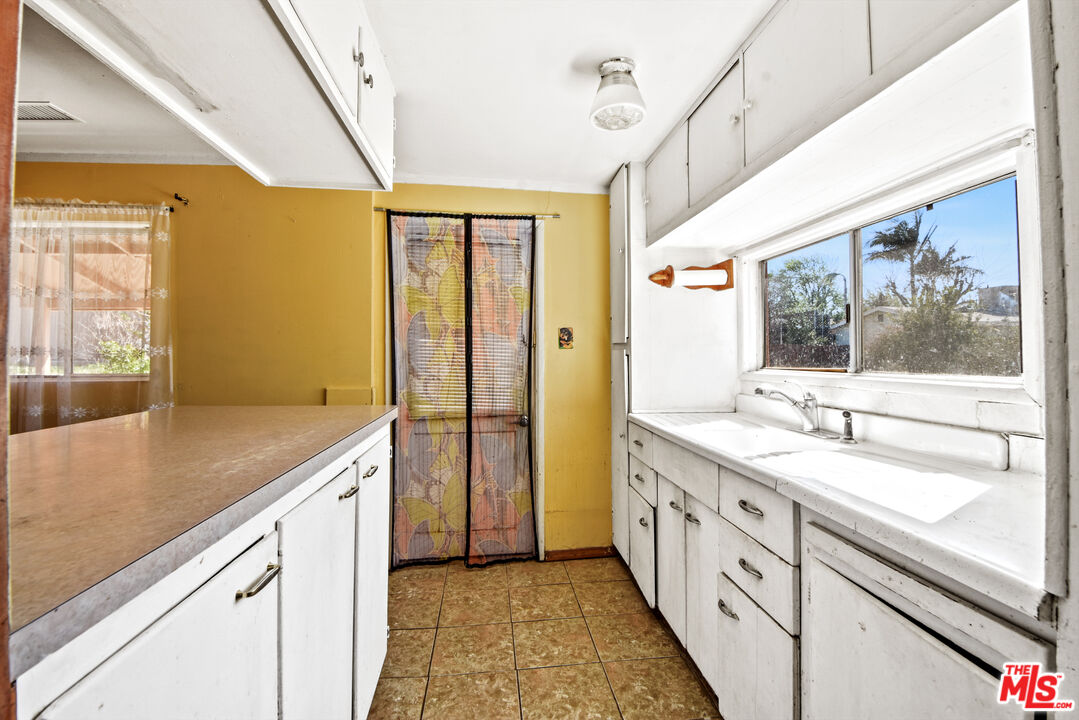 10584 Gramercy Place Riverside, CA 92505 - Photo 19 of 28