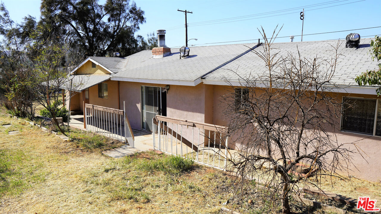 10584 Gramercy Place Riverside, CA 92505 - Photo 6 of 28