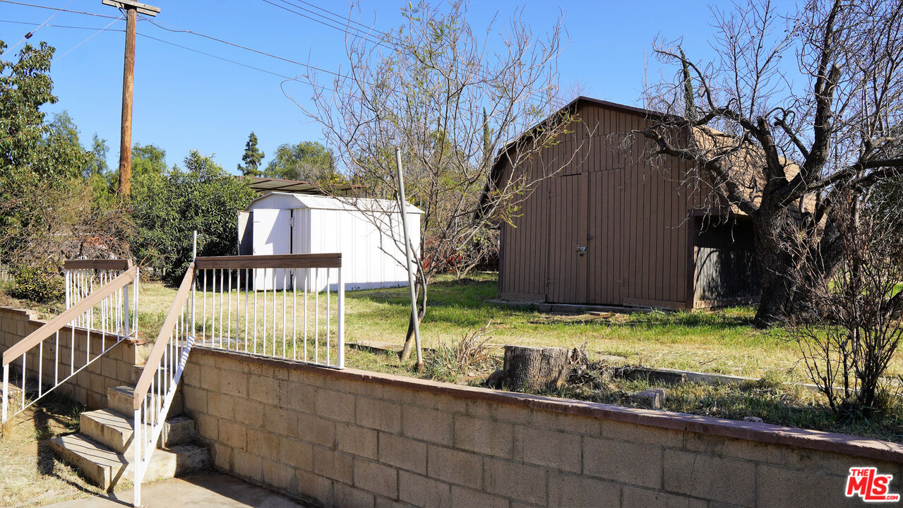 10584 Gramercy Place Riverside, CA 92505 - Photo 9 of 28