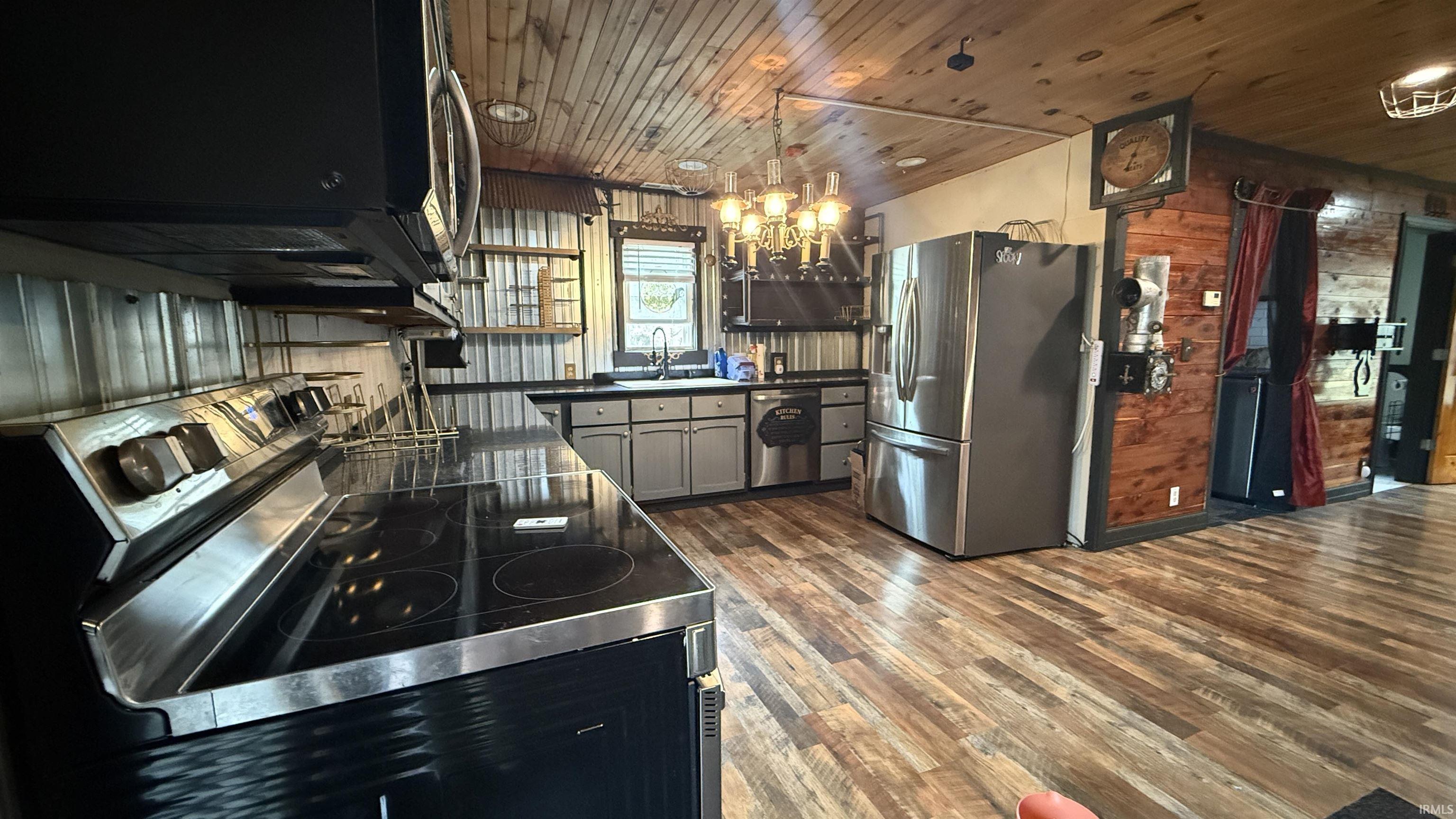 1 East St Road Bloomfield, IN 47424 - Photo 6 of 19