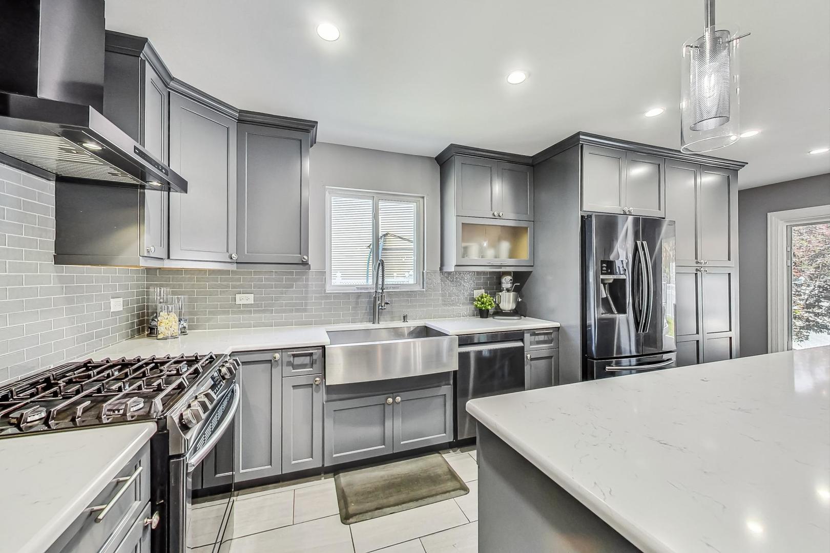 3516 Harms Road Joliet, IL 60435 - Photo 13 of 64