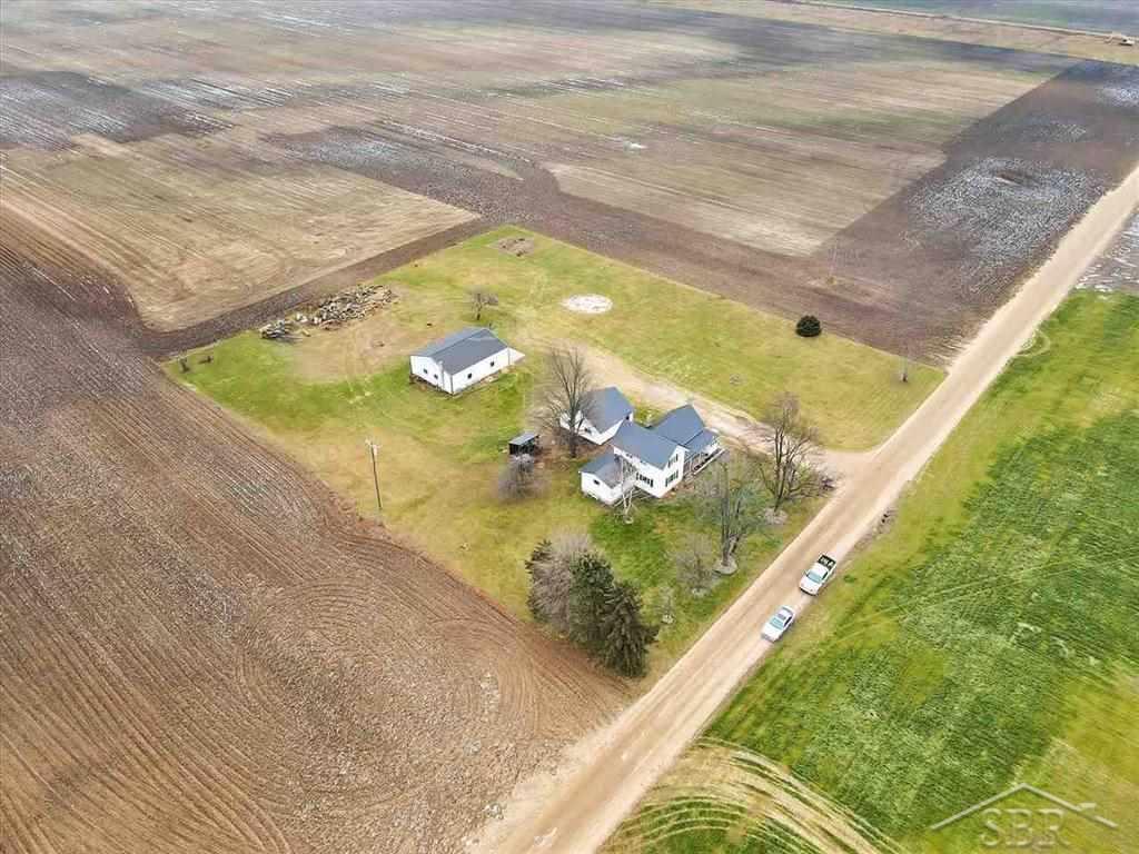 10532 North Wheeler Road Wheeler, MI 48662 - Photo 47 of 56 50063317-46.JPG