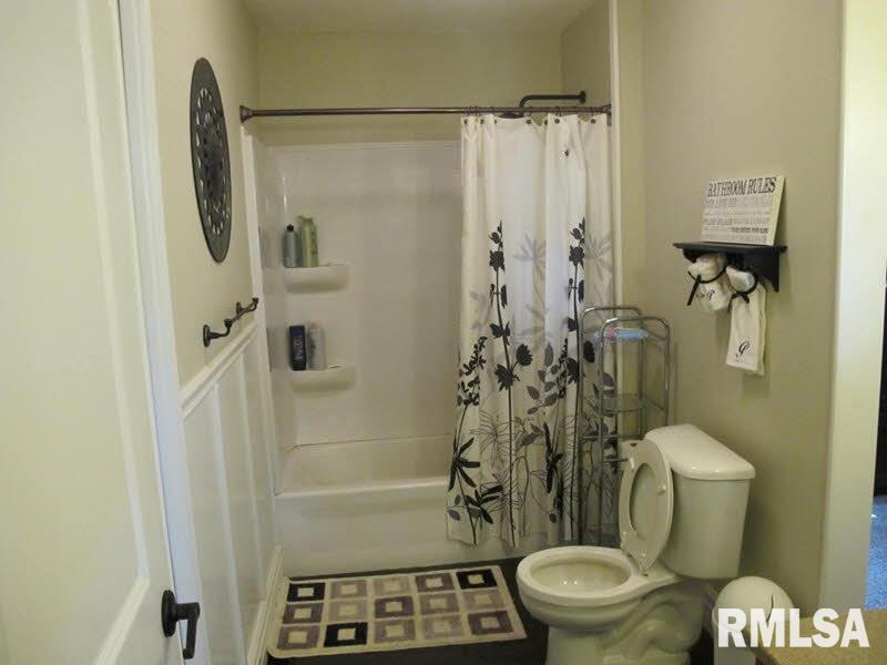 4270 Fayette Road Kinmundy, IL 62854 - Photo 10 of 26