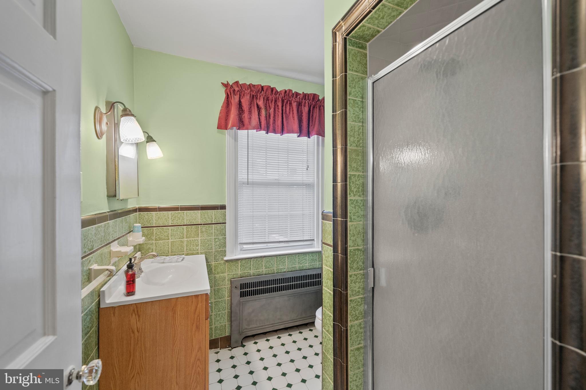 1421 Edgevale Road Wynnewood, PA 19096 - Photo 30 of 41 Hall Bath