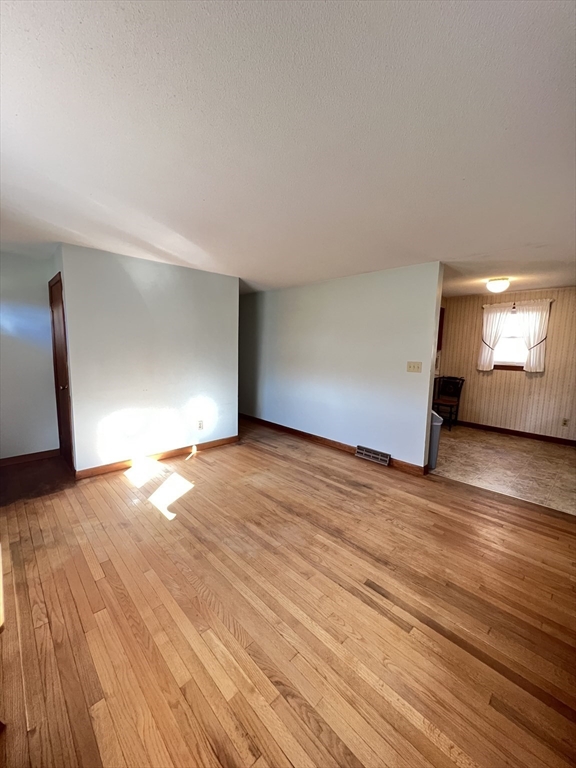 97 Greenfield Road Montague, MA 01351 - Photo 5 of 22 Gallery Image 5