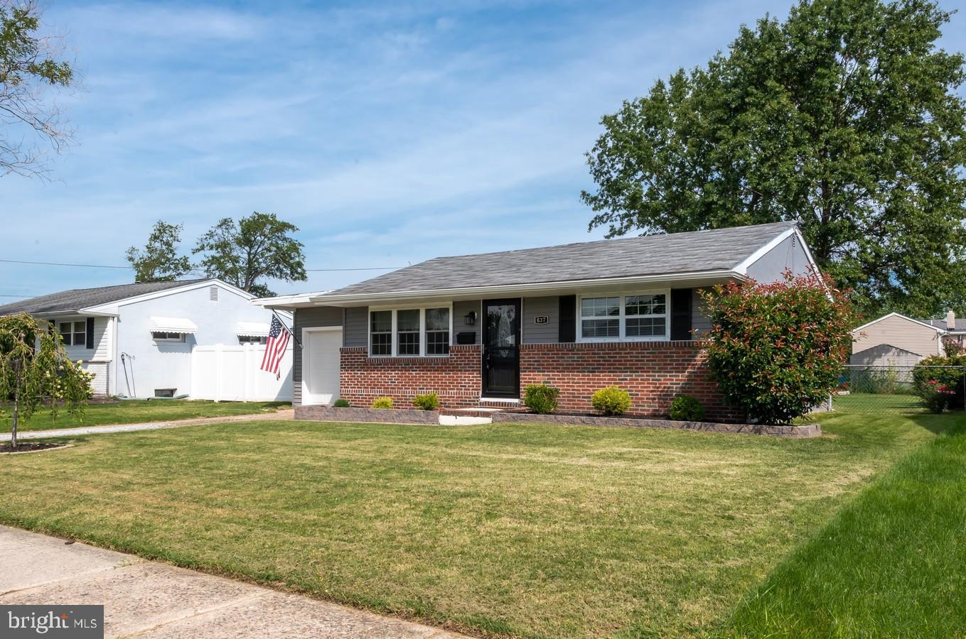 637 Monroe Street Riverside, NJ 08075 - Photo 2 of 27