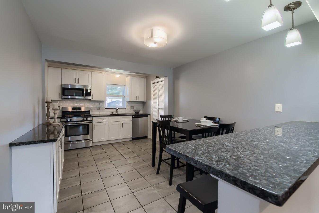 637 Monroe Street Riverside, NJ 08075 - Photo 7 of 27