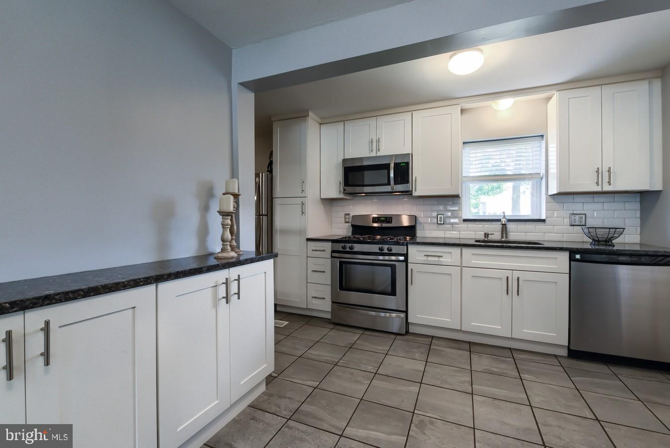 637 Monroe Street Riverside, NJ 08075 - Photo 9 of 27