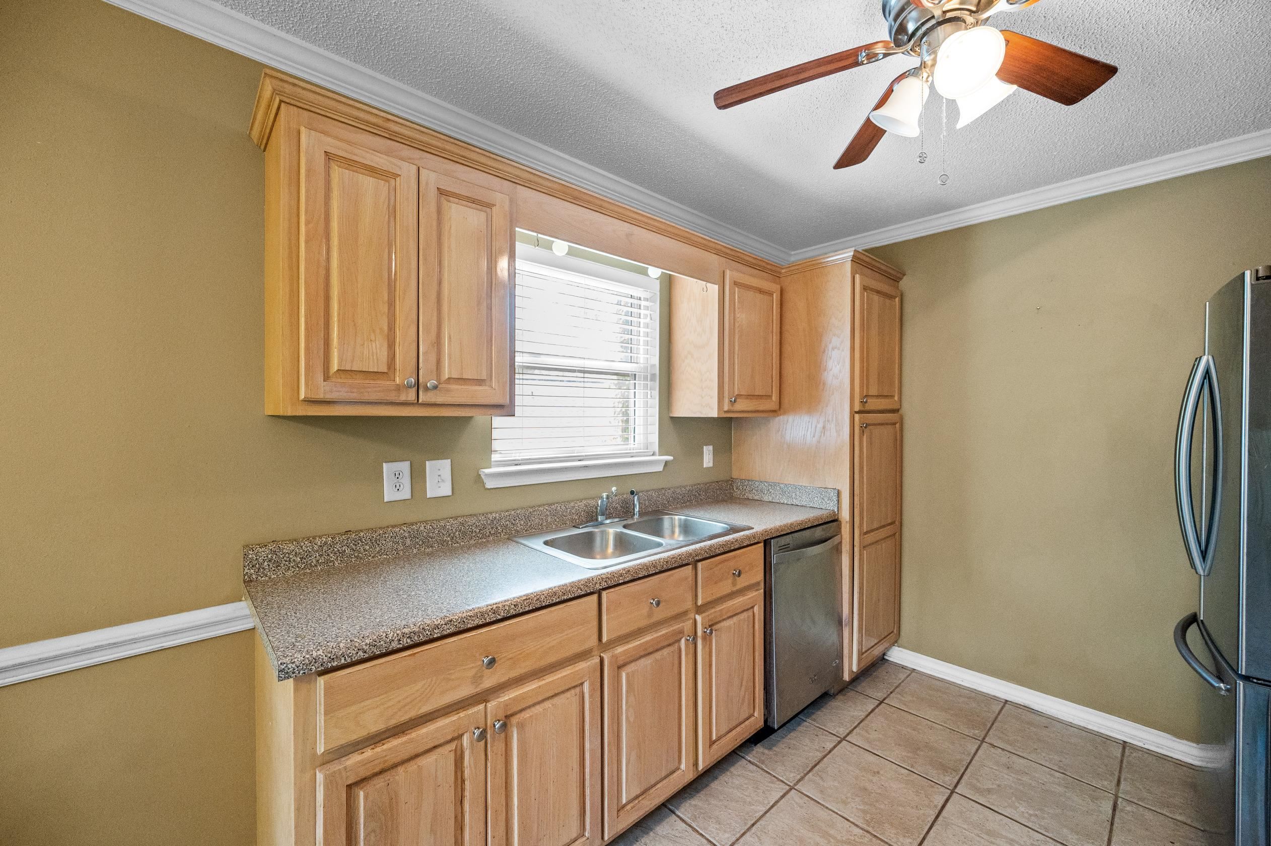 347 Ridgewood Drive Daphne, AL 36526 - Photo 11 of 29