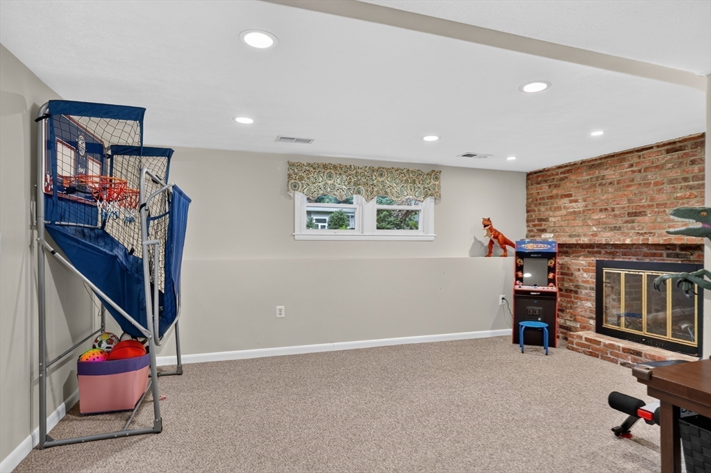 11 Geraldine Road Framingham, MA 01701 - Photo 29 of 30