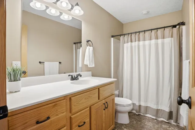 $659,000 | 1445 Highway 25, Buffalo, MN 55313