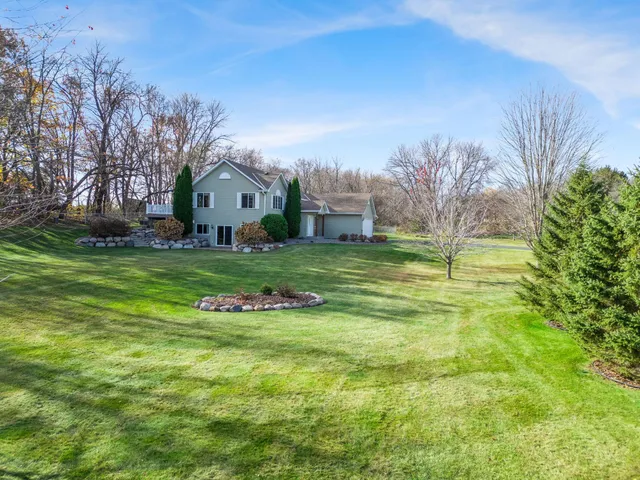 $659,000 | 1445 Highway 25, Buffalo, MN 55313