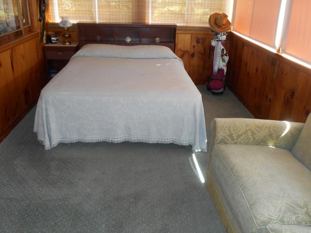8010 Sandgate Road Manchester, VT 05255 - Photo 10 of 14 Gallery Image 10