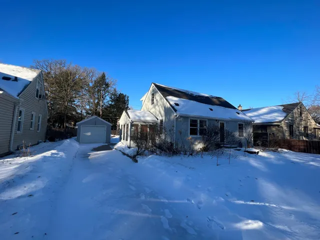 $349,000 | 1331 South Murray Street, St. Paul, MN 55116