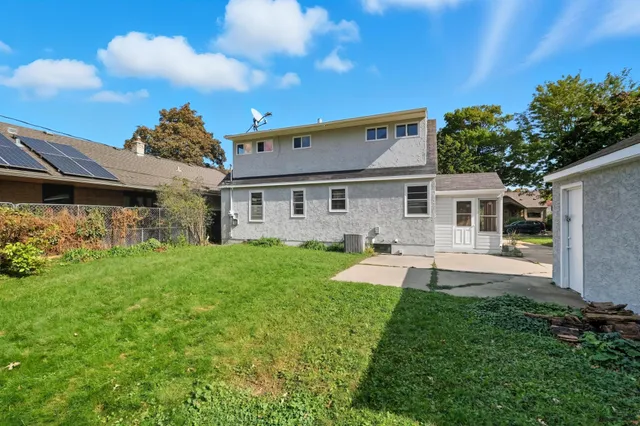 $349,000 | 1331 South Murray Street, St. Paul, MN 55116