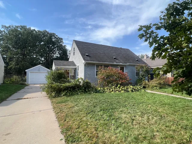 $349,000 | 1331 South Murray Street, St. Paul, MN 55116