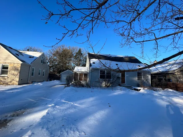 $349,000 | 1331 South Murray Street, St. Paul, MN 55116