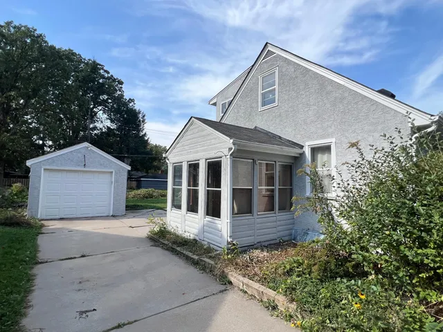 $349,000 | 1331 South Murray Street, St. Paul, MN 55116