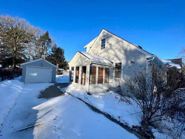 $349,000 | 1331 South Murray Street, St. Paul, MN 55116
