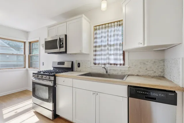 $349,000 | 1331 South Murray Street, St. Paul, MN 55116