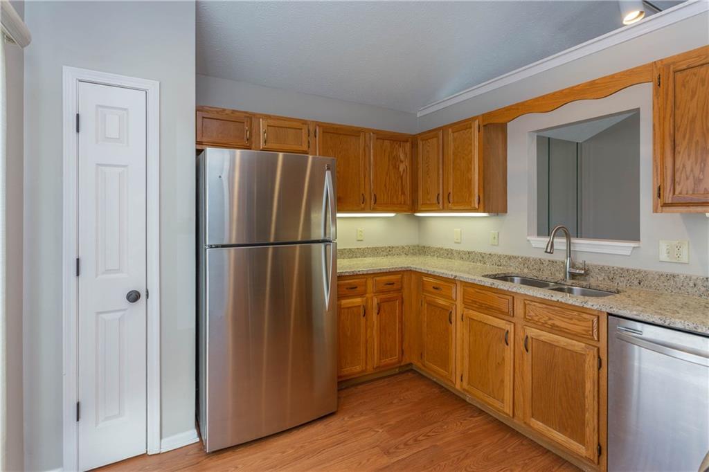 9539 Maple Way Indianapolis, IN 46268 - Photo 11 of 24