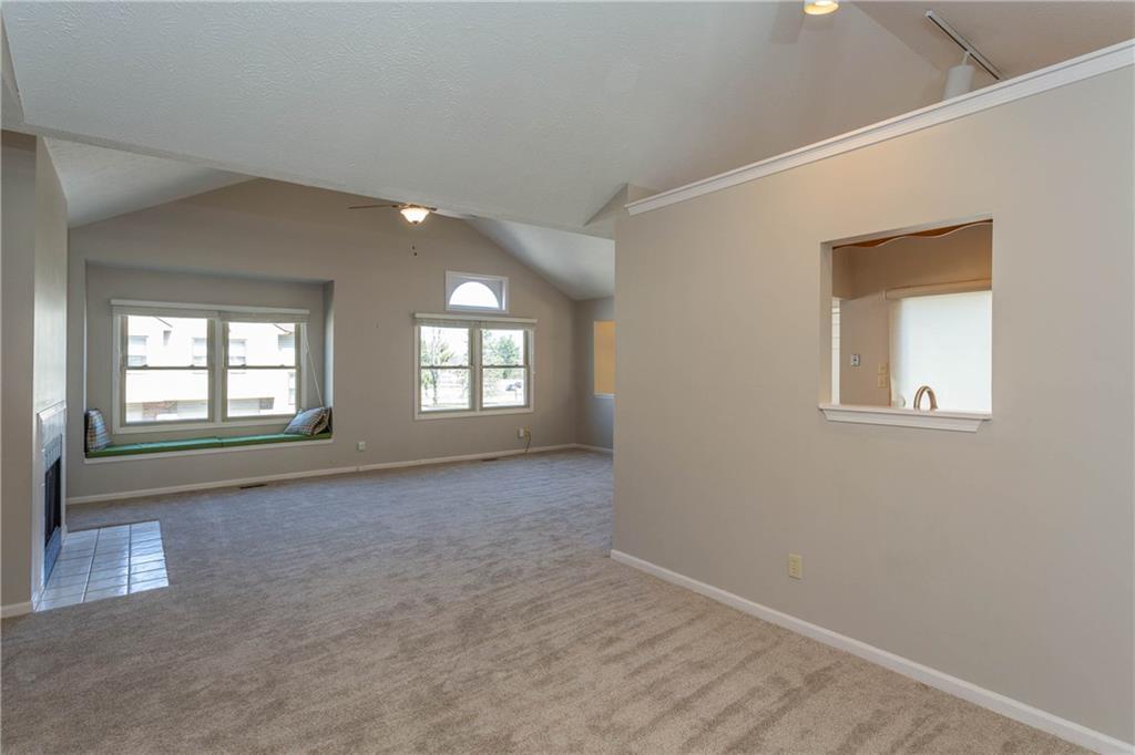 9539 Maple Way Indianapolis, IN 46268 - Photo 9 of 24