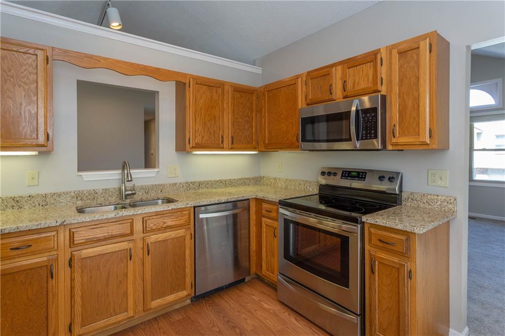 9539 Maple Way Indianapolis, IN 46268 - Photo 10 of 24