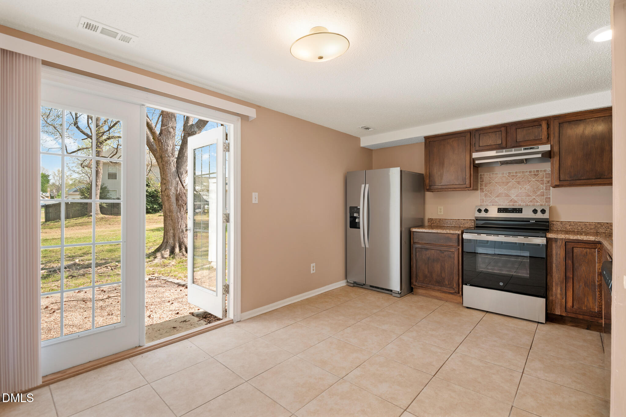 5503 Bringle Court Raleigh, NC 27610 - Photo 10 of 25 DSC_8363