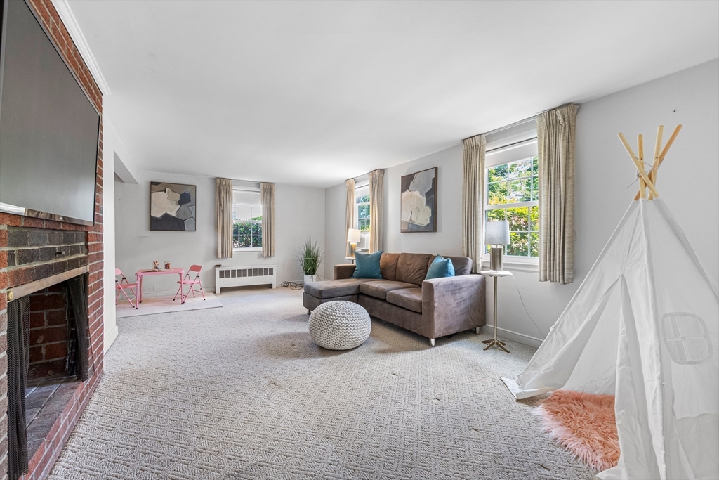 38 Robinhood Road Winchester, MA 01890 - Photo 25 of 32