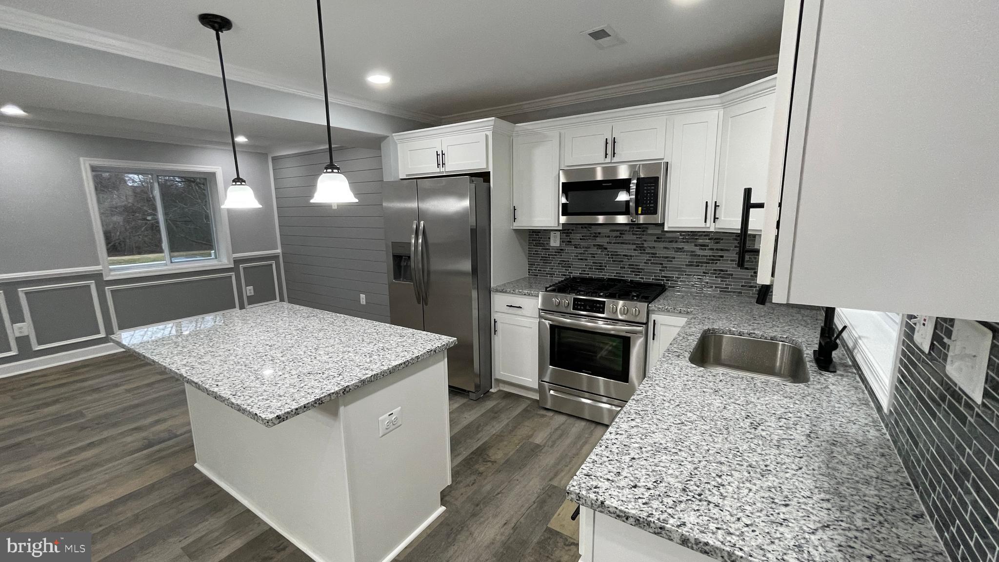 606 Meadow Road Baltimore, MD 21206 - Photo 6 of 49