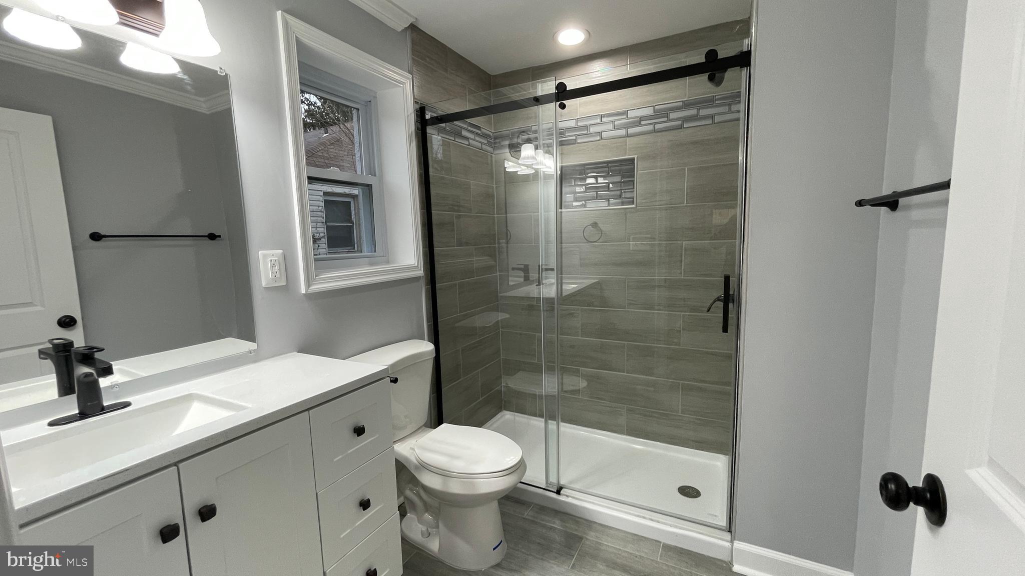 606 Meadow Road Baltimore, MD 21206 - Photo 10 of 49