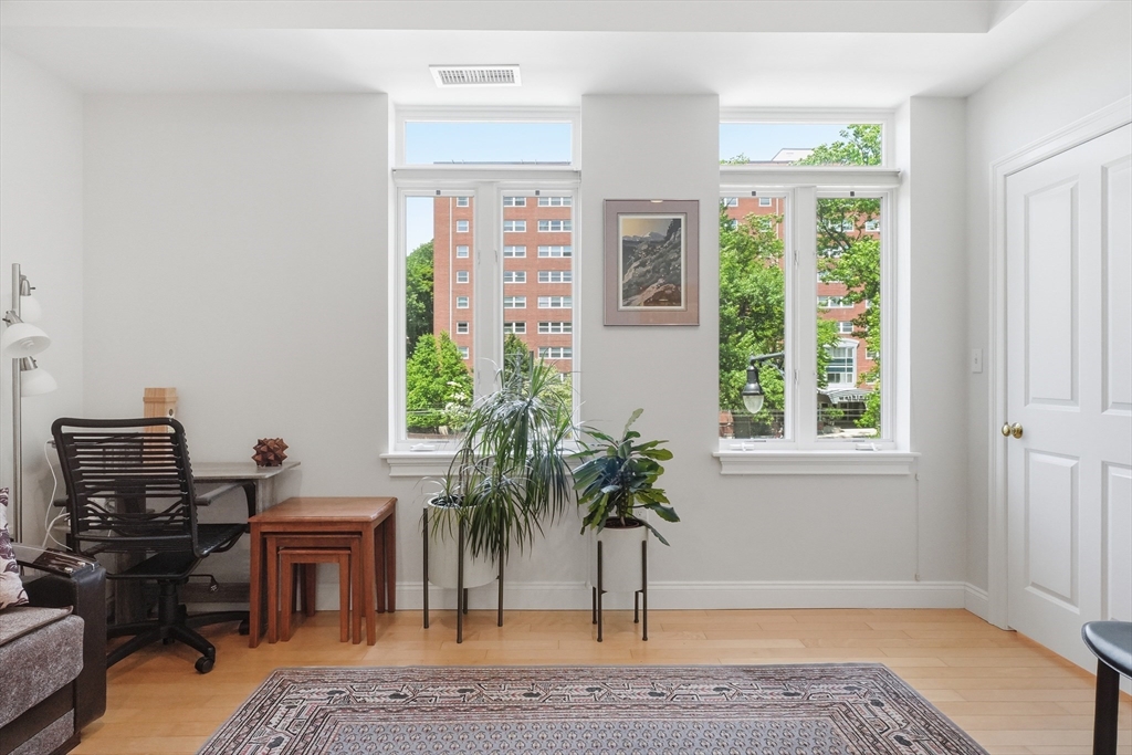 1601 Beacon Street, Unit 302 Brookline, MA 02446 - Photo 19 of 29