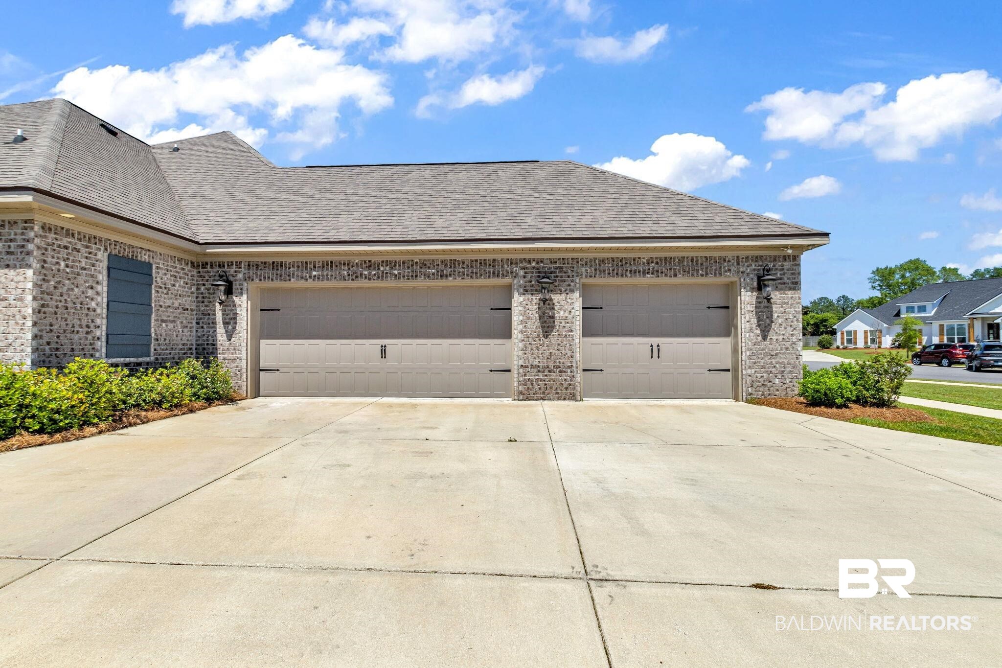 237 Hemlock Drive Fairhope, AL 36532 - Photo 46 of 46 3-car garage