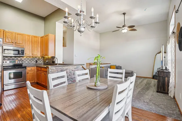 $310,000 | 2147 St Johns Alcove, Woodbury, MN 55129