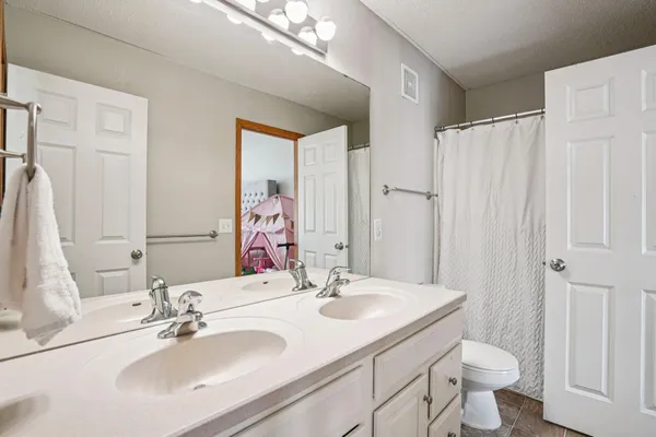 $310,000 | 2147 St Johns Alcove, Woodbury, MN 55129