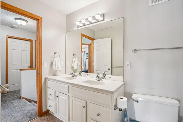 $310,000 | 2147 St Johns Alcove, Woodbury, MN 55129