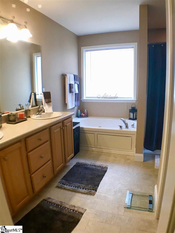 107 Falling Springs Simpsonville, SC 29681 - Photo 21 of 35 Gallery Image 21