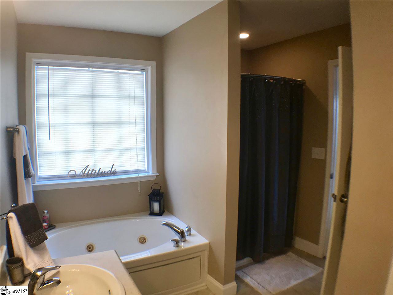 107 Falling Springs Simpsonville, SC 29681 - Photo 22 of 35 Gallery Image 22